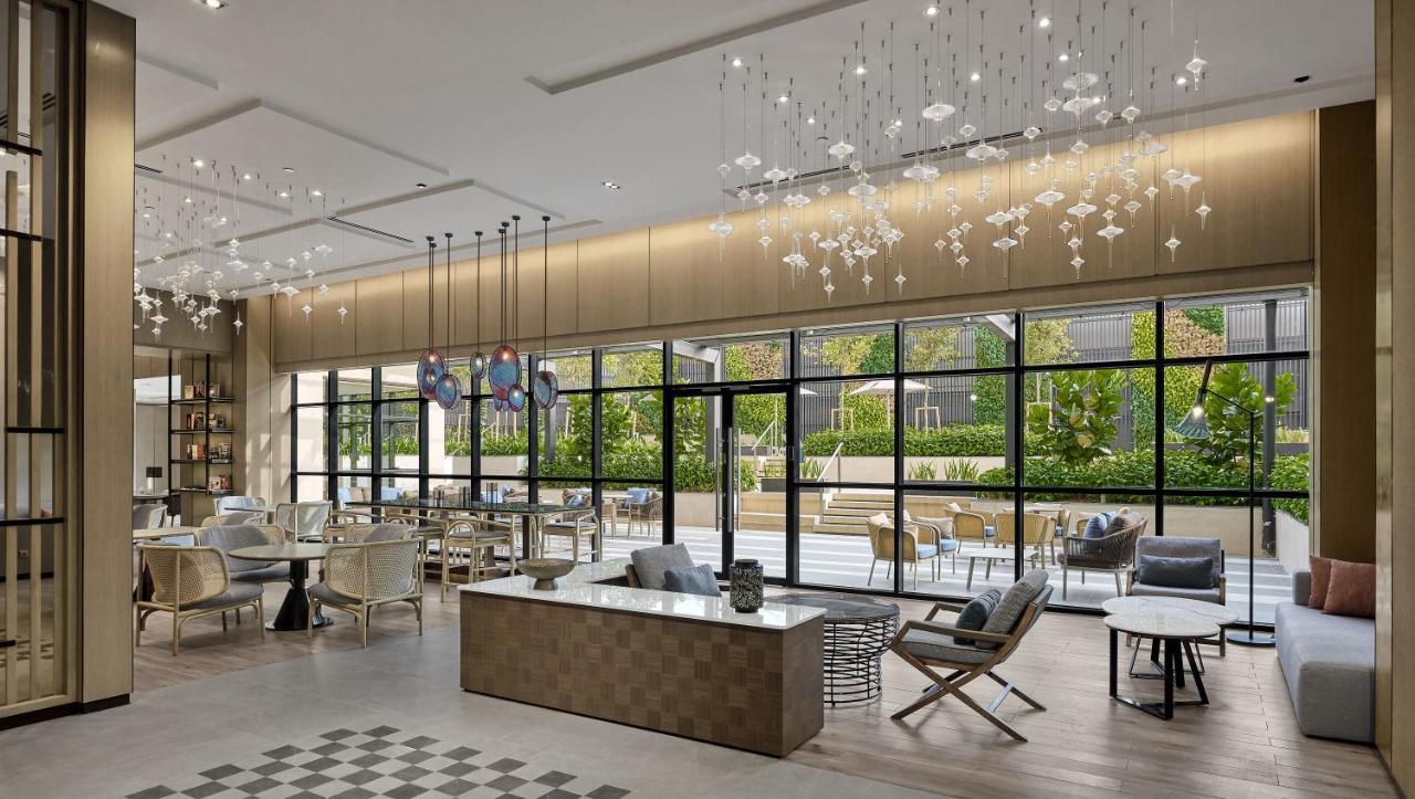 Hyatt Place Paradigm Mall