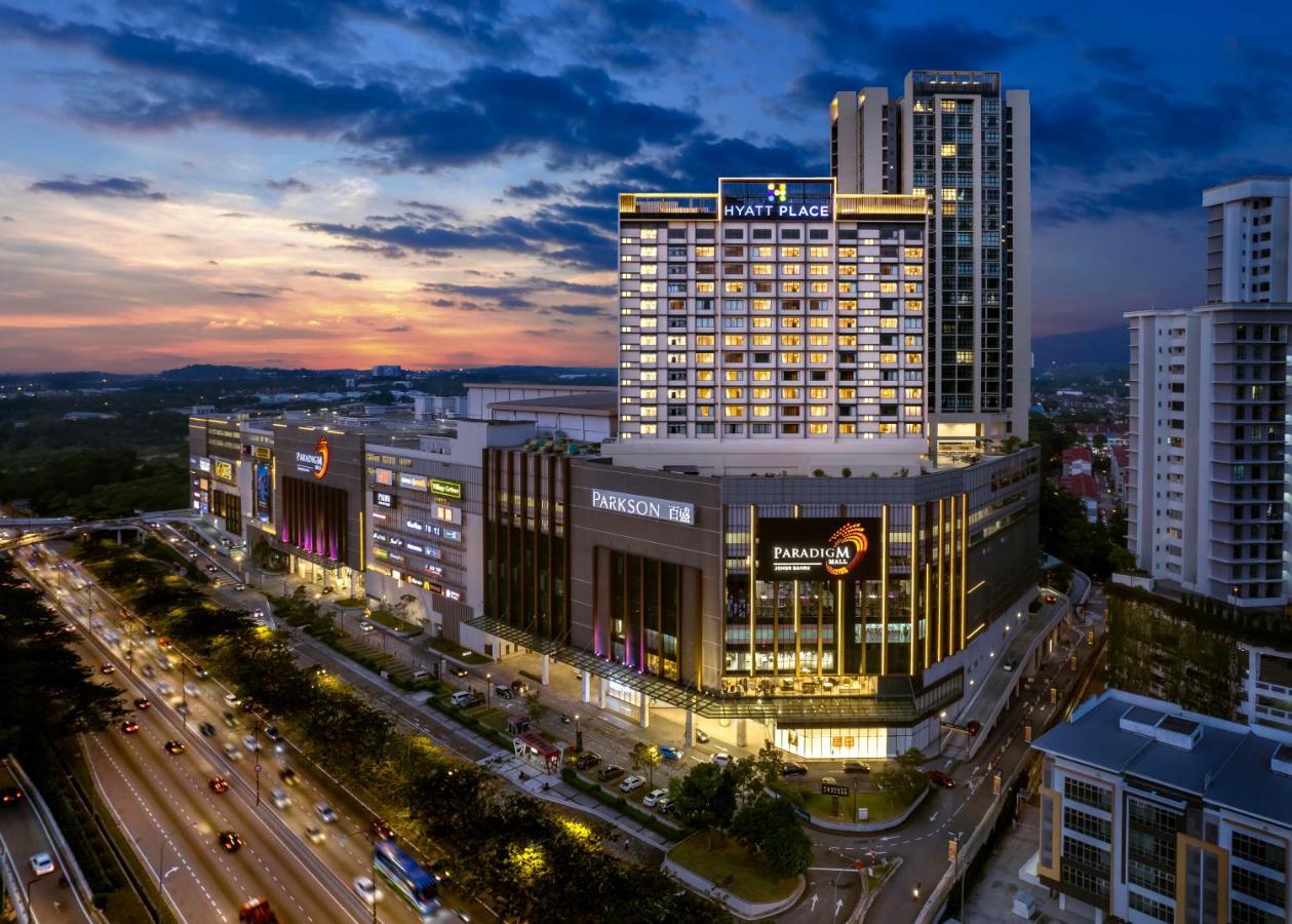 Hyatt Place Paradigm Mall Hotel 4*